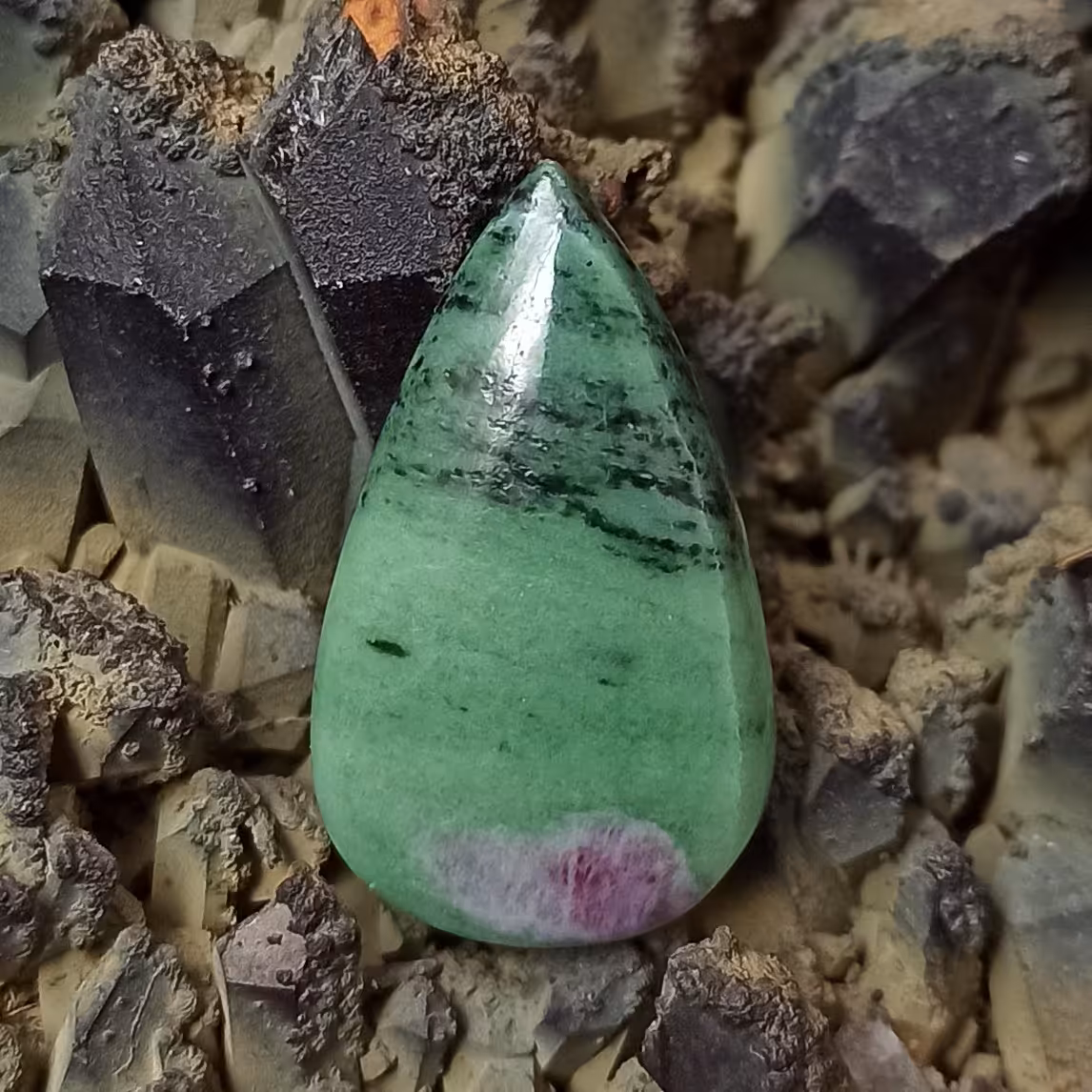 نگین سنگ روبی زئوسیت کد 606