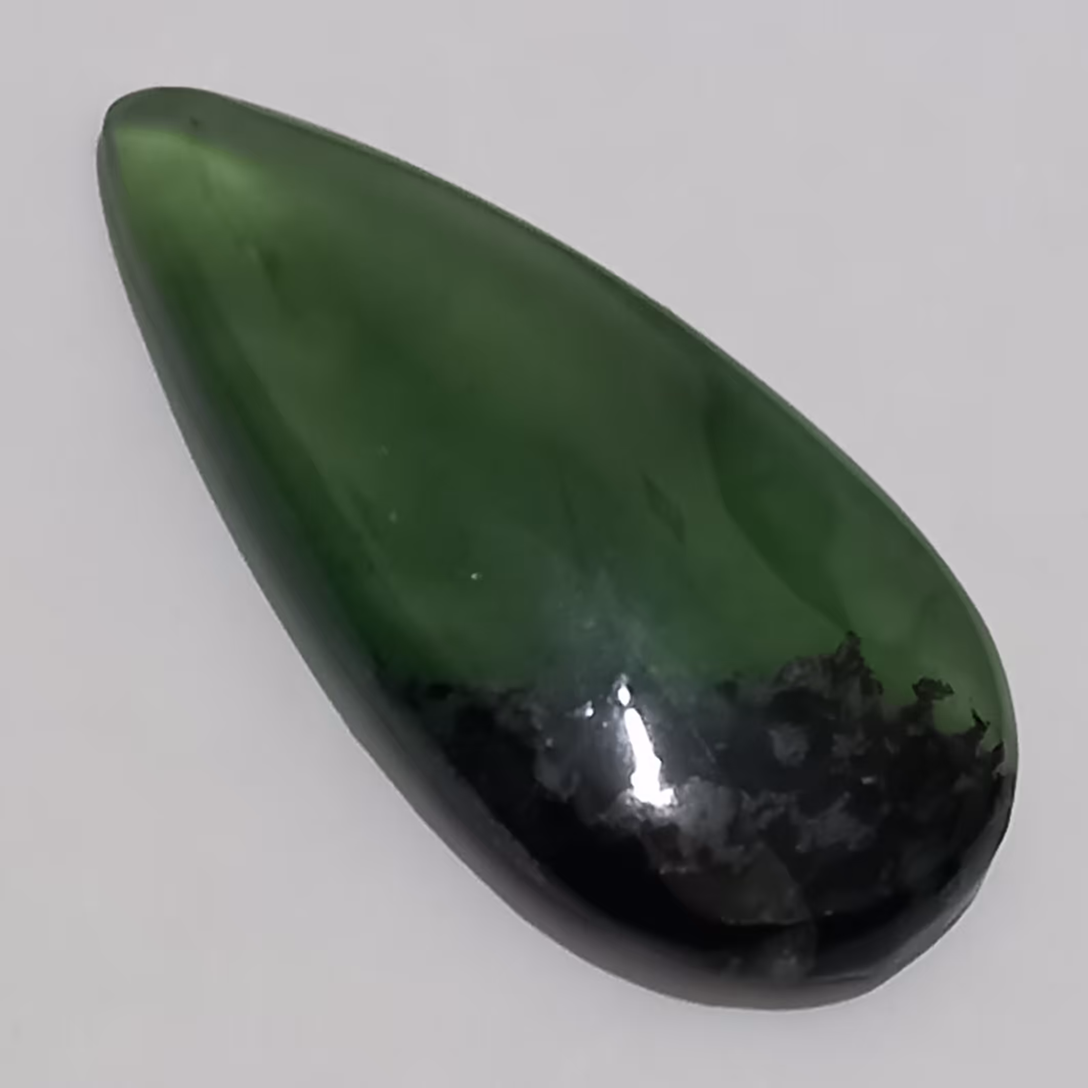 سنگ یشم تراش اشک زغالدار  معدنی و اصیل عالی و درجه یک باخواص درمانی 