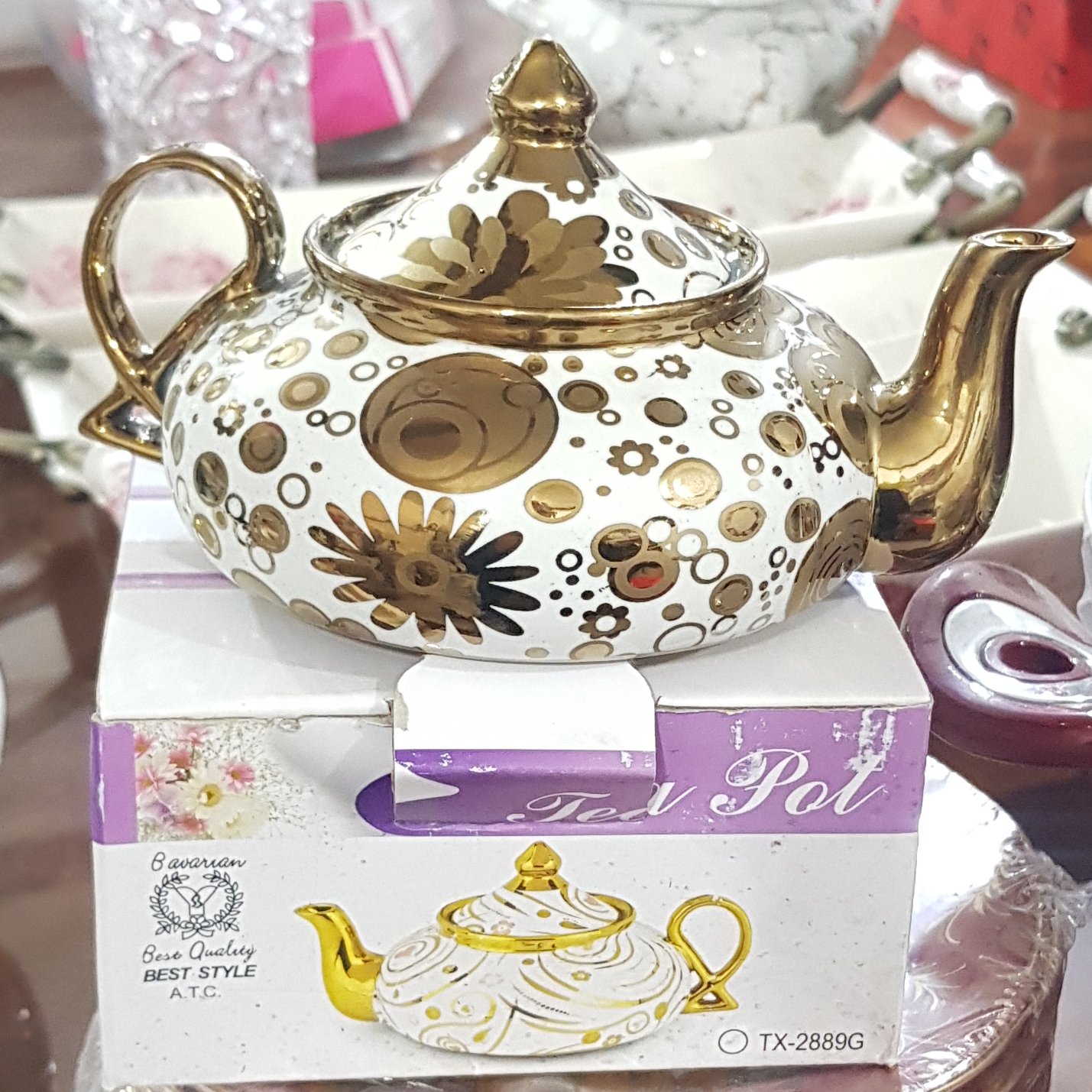 قوری دکوری و سرو زعفران