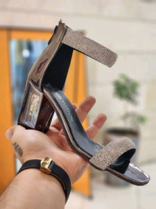 صندل پاشنه دار