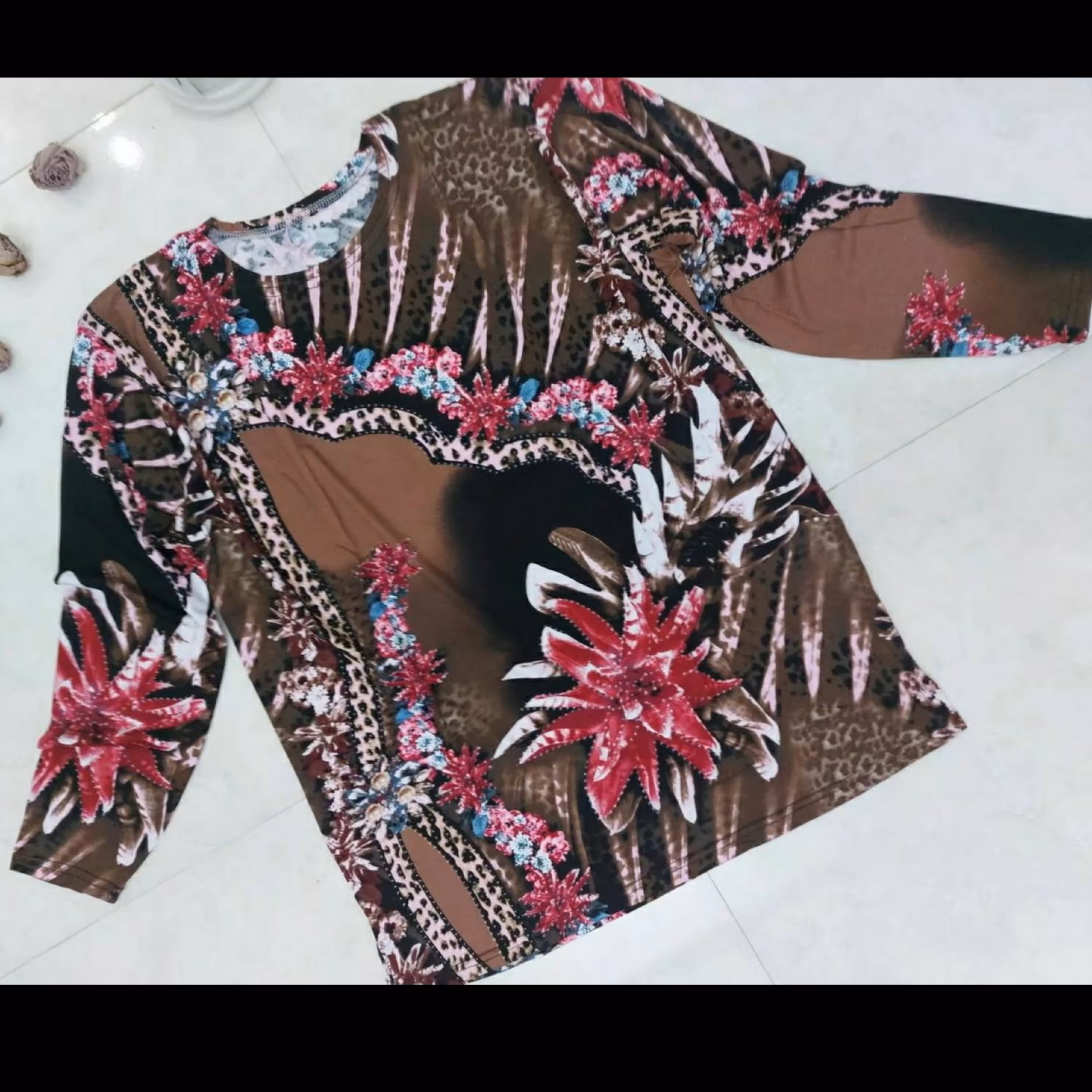 بلوز  قواره دار خارجی طرح15 (ارسال رایگان)