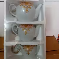 سرویس قوری سه عددی چینی بزرگ و متوسط و کوچک رنگ صورتی 