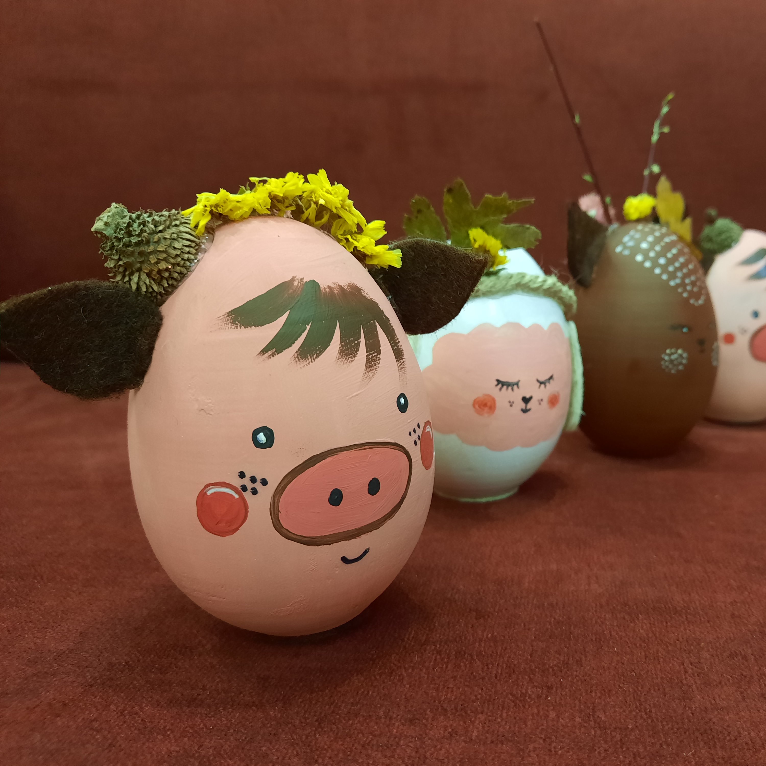 تخم مرغ سفالی با نقاشی رنگ روغن