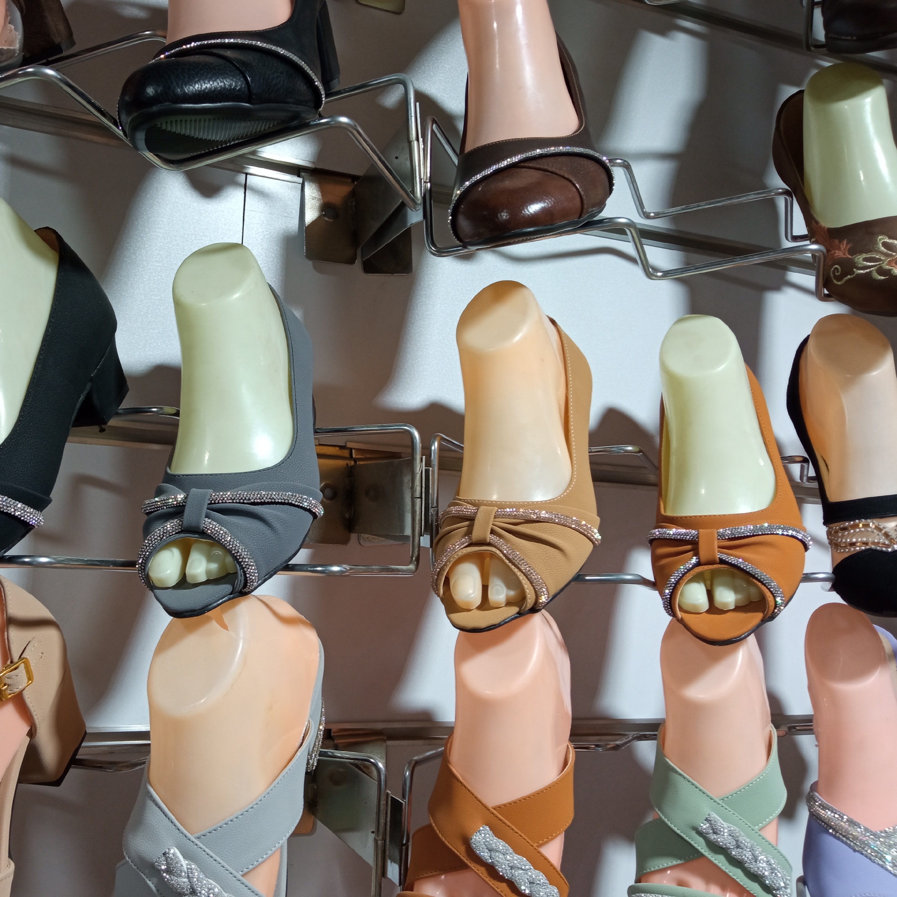 کفش نگینی جلو باز  پاشنه 3سانت  مجلسی شیکو جدید