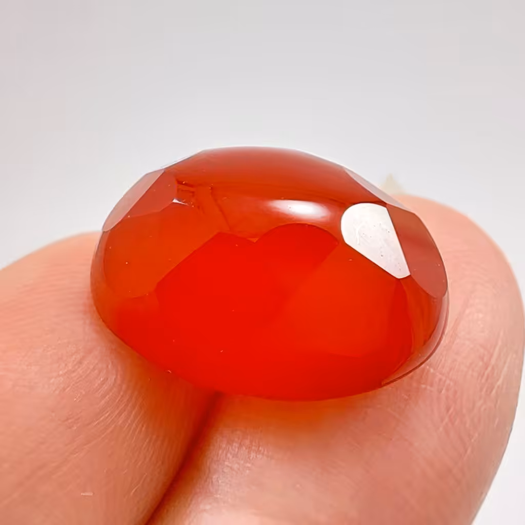 عقیق آفریقایی سرخ تراش جواهری کد: M 829