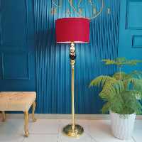 آباژور کنار سالنی آرامیس 