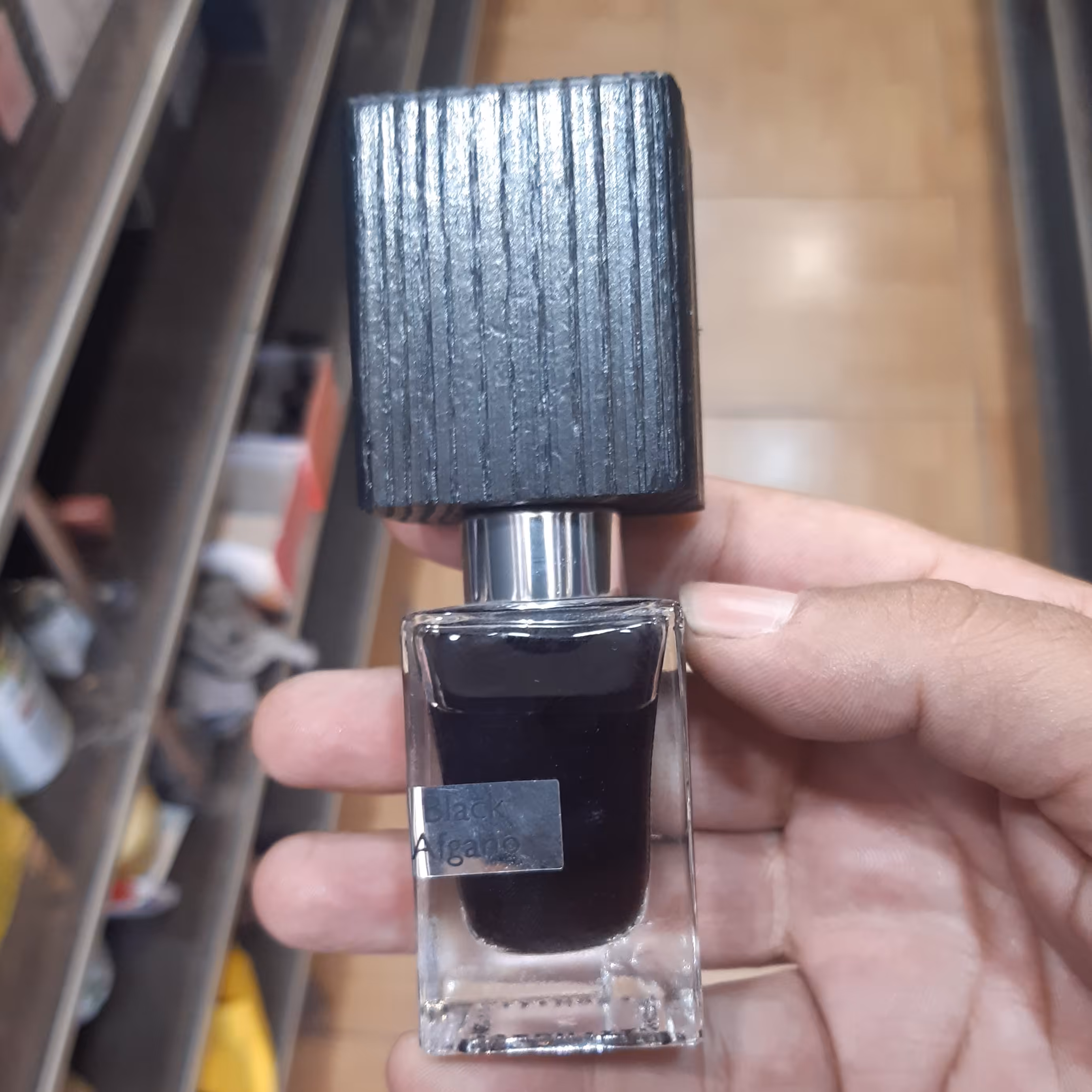 ادکلن اماراتی بلک افغان 30 میل با درب چوبی 