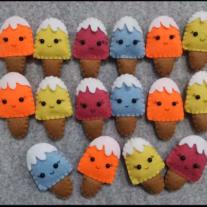 مگنت رو یخچالی نمدی             