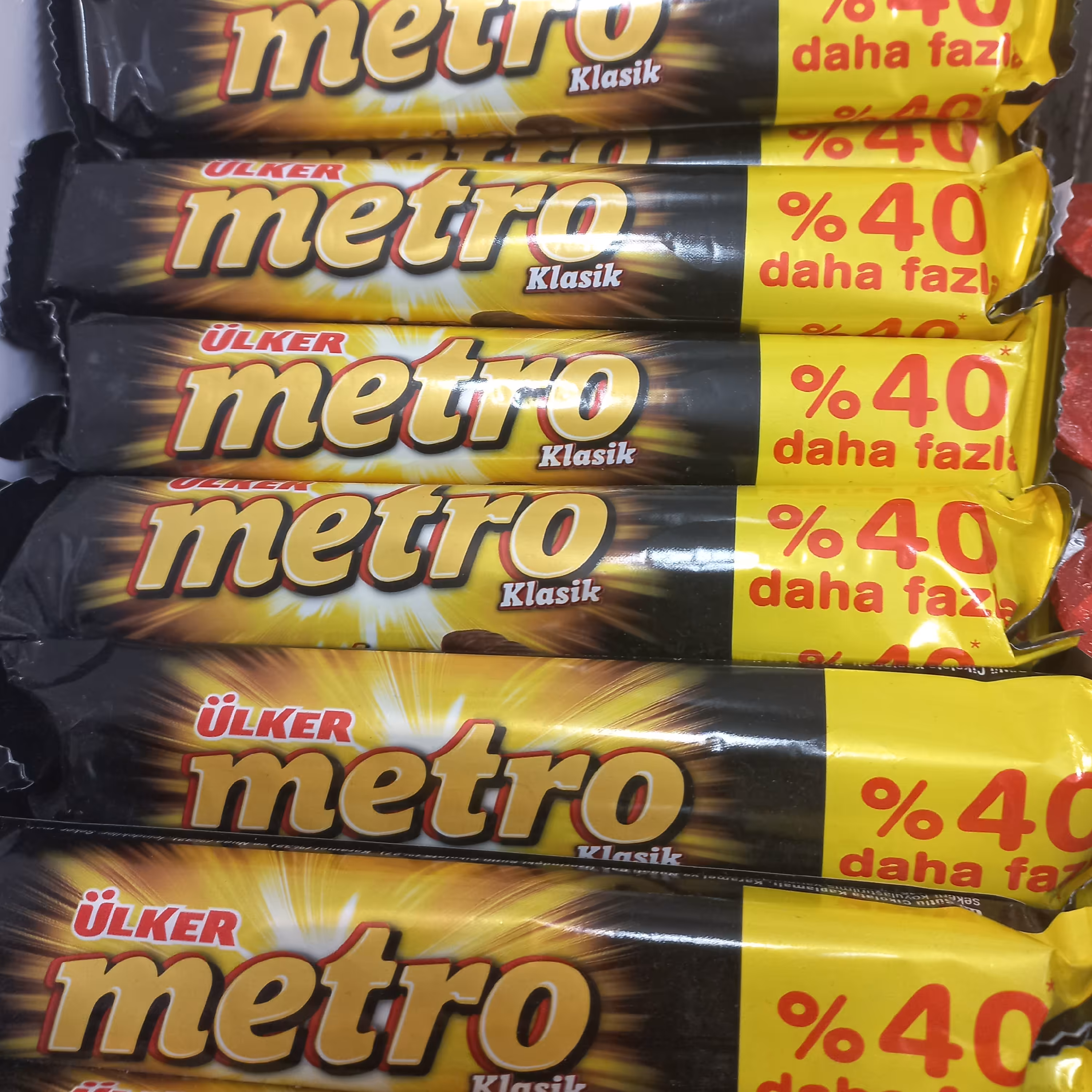  شکلات مترو  metro