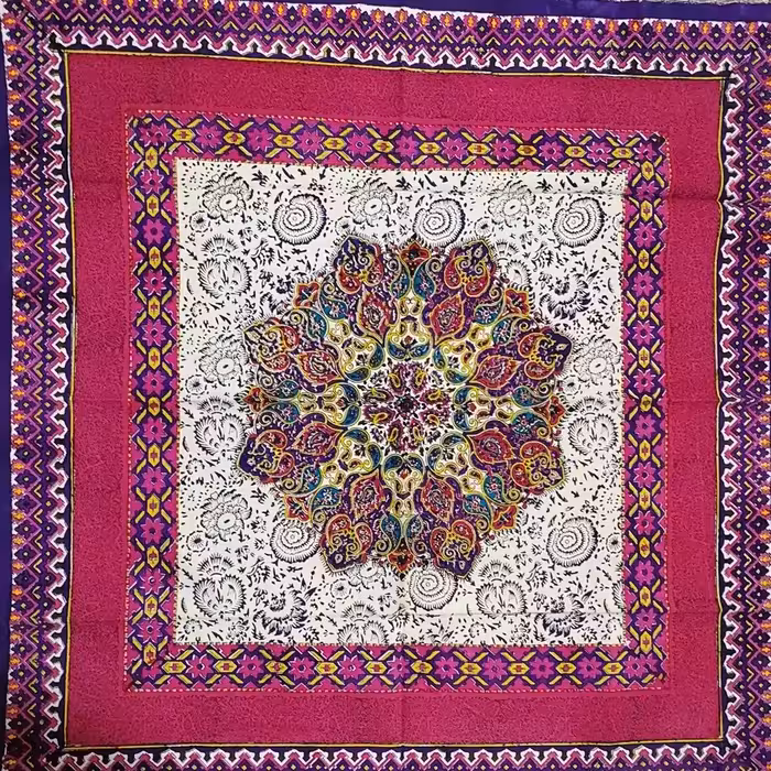 رومیزی قلمکارصادراتی ترنج سایز100در100،پارچه پنبه کتان،بدون ابرفت وتغییررنگ