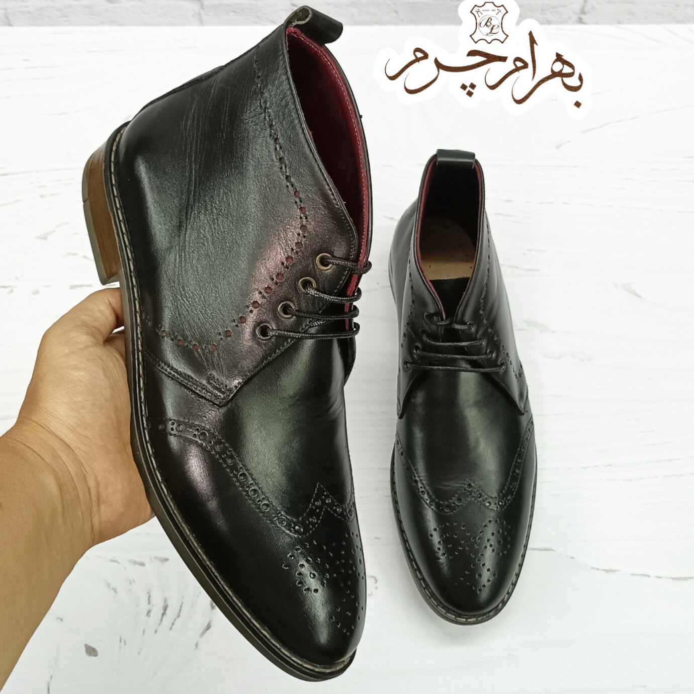 نیم بوت اسپرت مردانه چرم طبیعی دست دوز(راک مشکی حراج تک سایز )ارسال رایگان