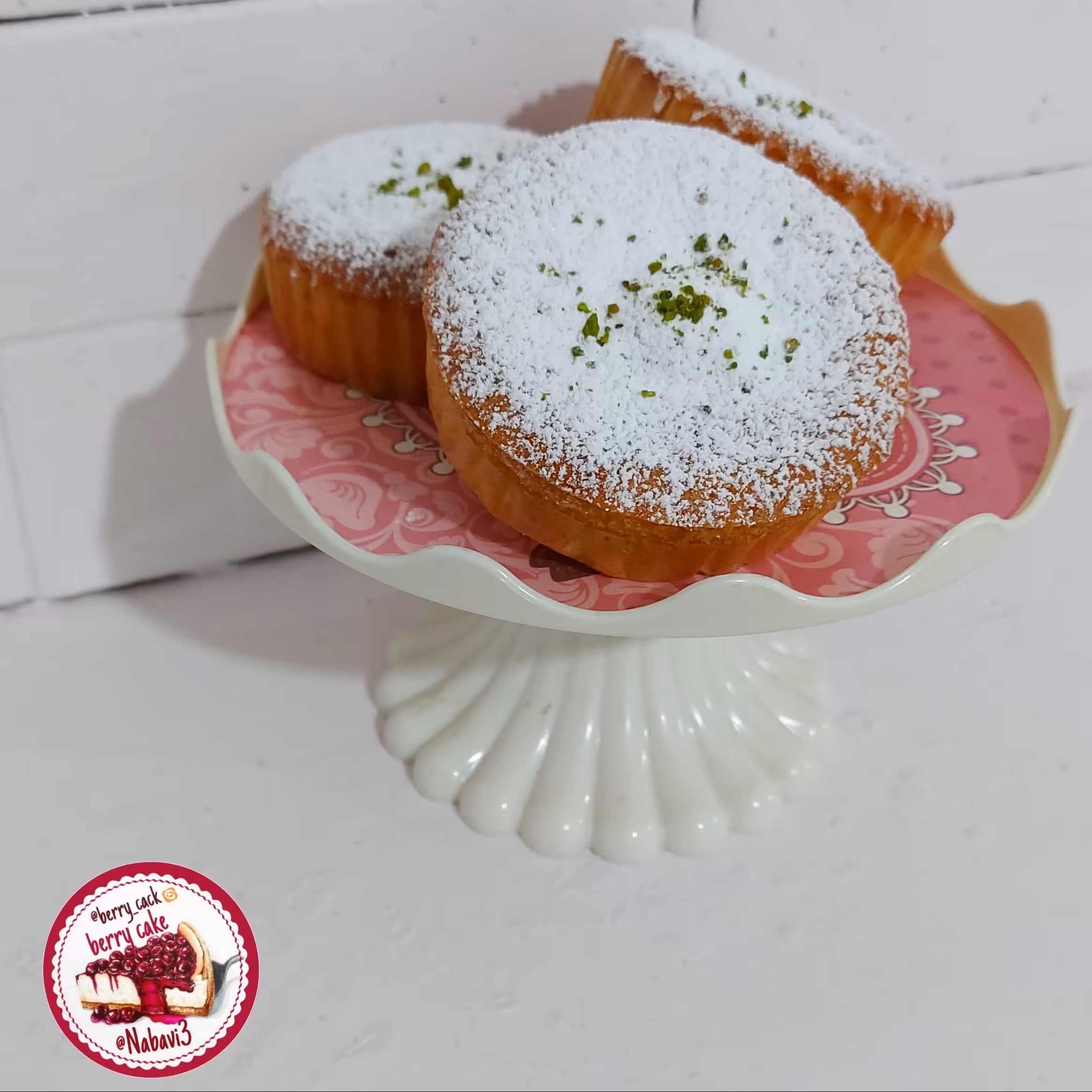 پای سیب 100 گرمی . هزینه ارسال با مشتری