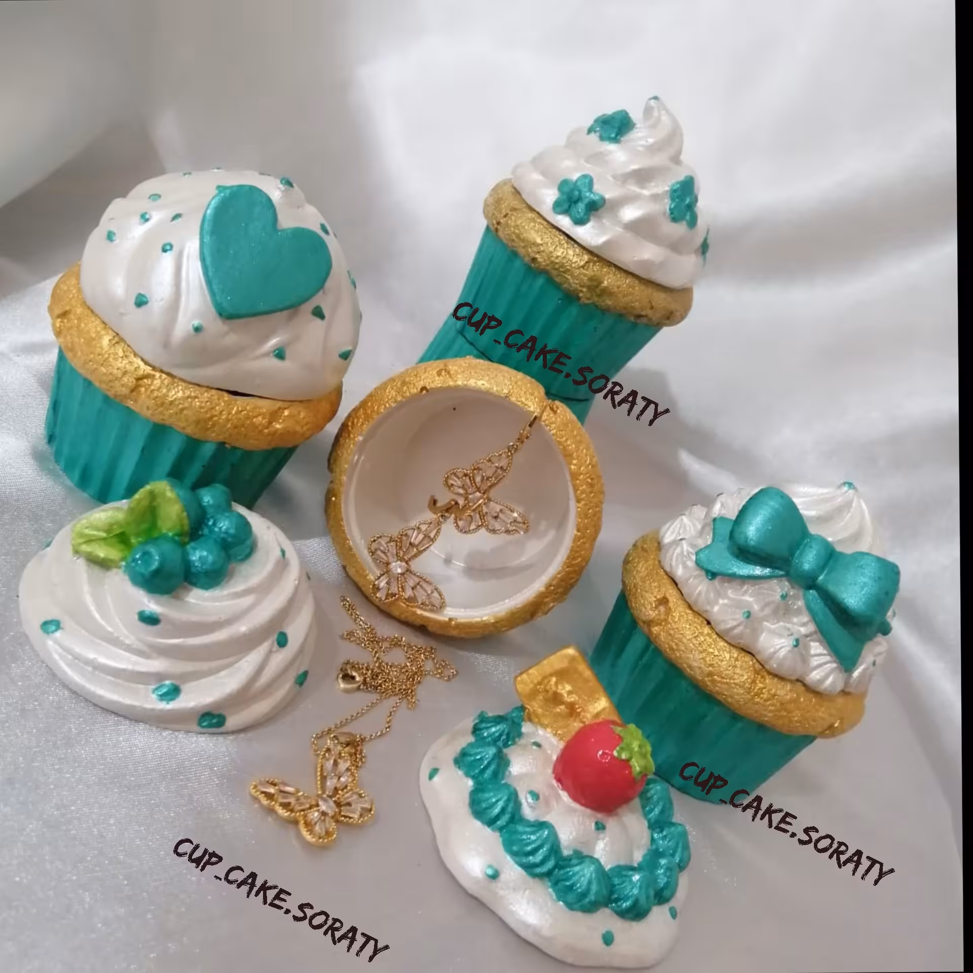 ظرف کاپکیکی کوچک 9 سانتی(ست 5 عددی)همراه سینی کفی