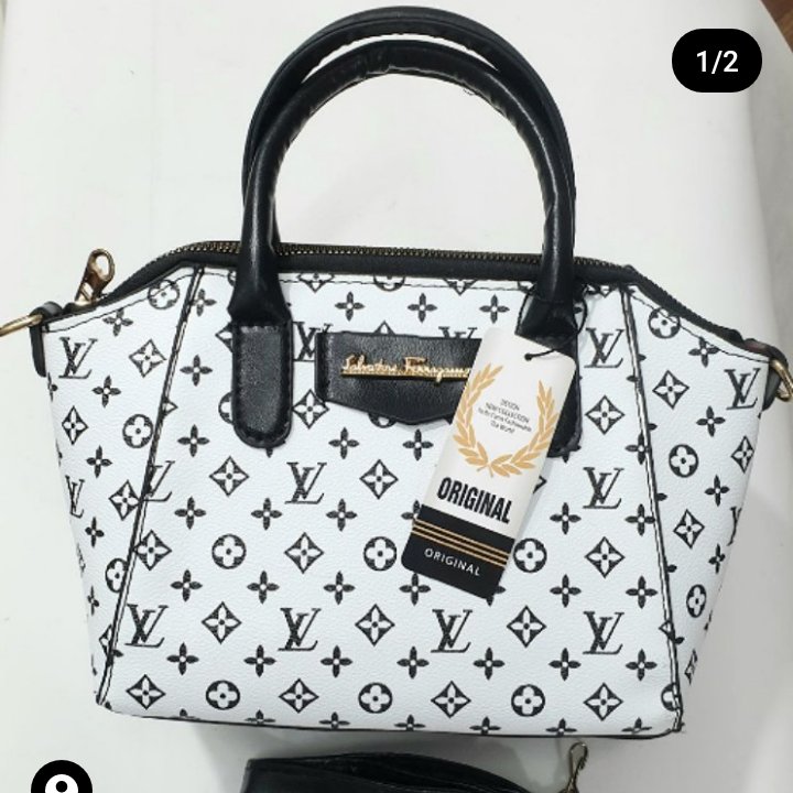 کیف زنانه بسیار شیک