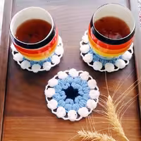 زیر لیوانی. زیر بشقابی. طرح گرد