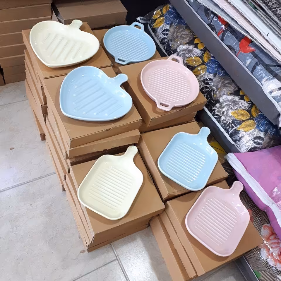 تابه گریل سرامیکی رنگی

قابل استفاده درماکروفر
در سه مدل زیبای فوق 
دارای رنگبندی بالا 
نوع جنس سرامیک 