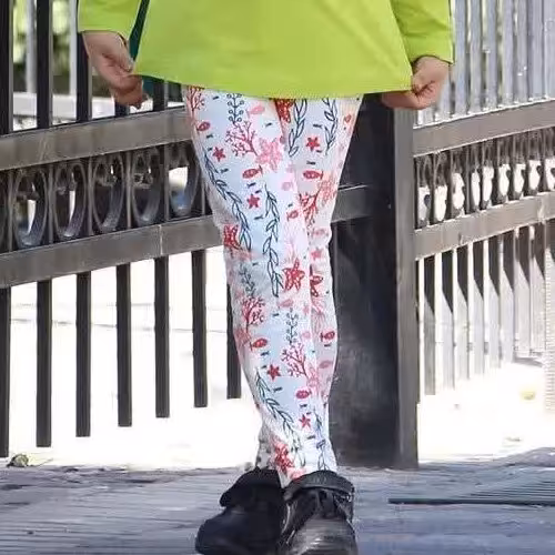 شلوار راحتی دخترانه جنس پنبه سوپر با لاکرا سایز40تا50 مناسب 4سال تا 8سال قد 54تا62