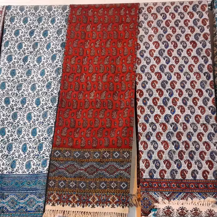 سفره قلمکار صادراتی 2متری در چند طرح