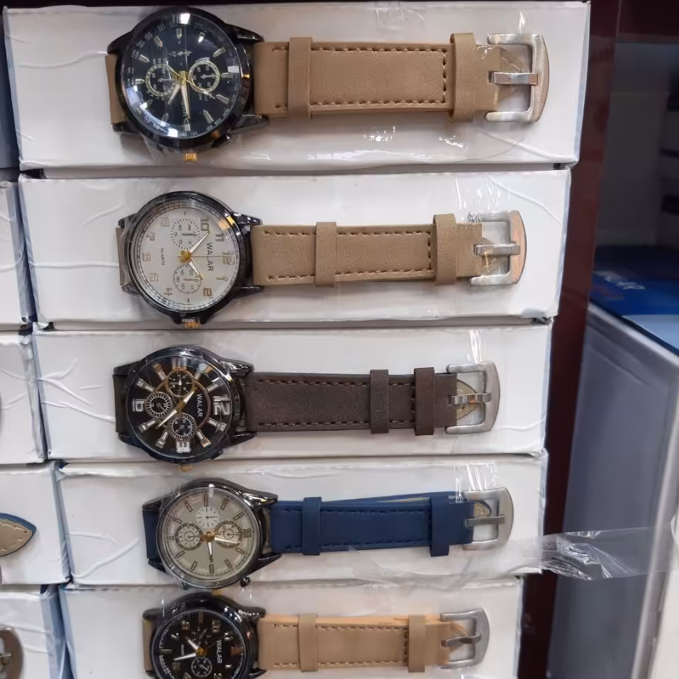 ساعت های بندچرمی والار