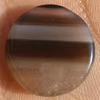 نگین عقیق سلیمانی تراش دکمه ای دو طرفه اصل طبیعی بسیار زیبا خوش رنگ خاص و دیدنی
شاهکار خلقت