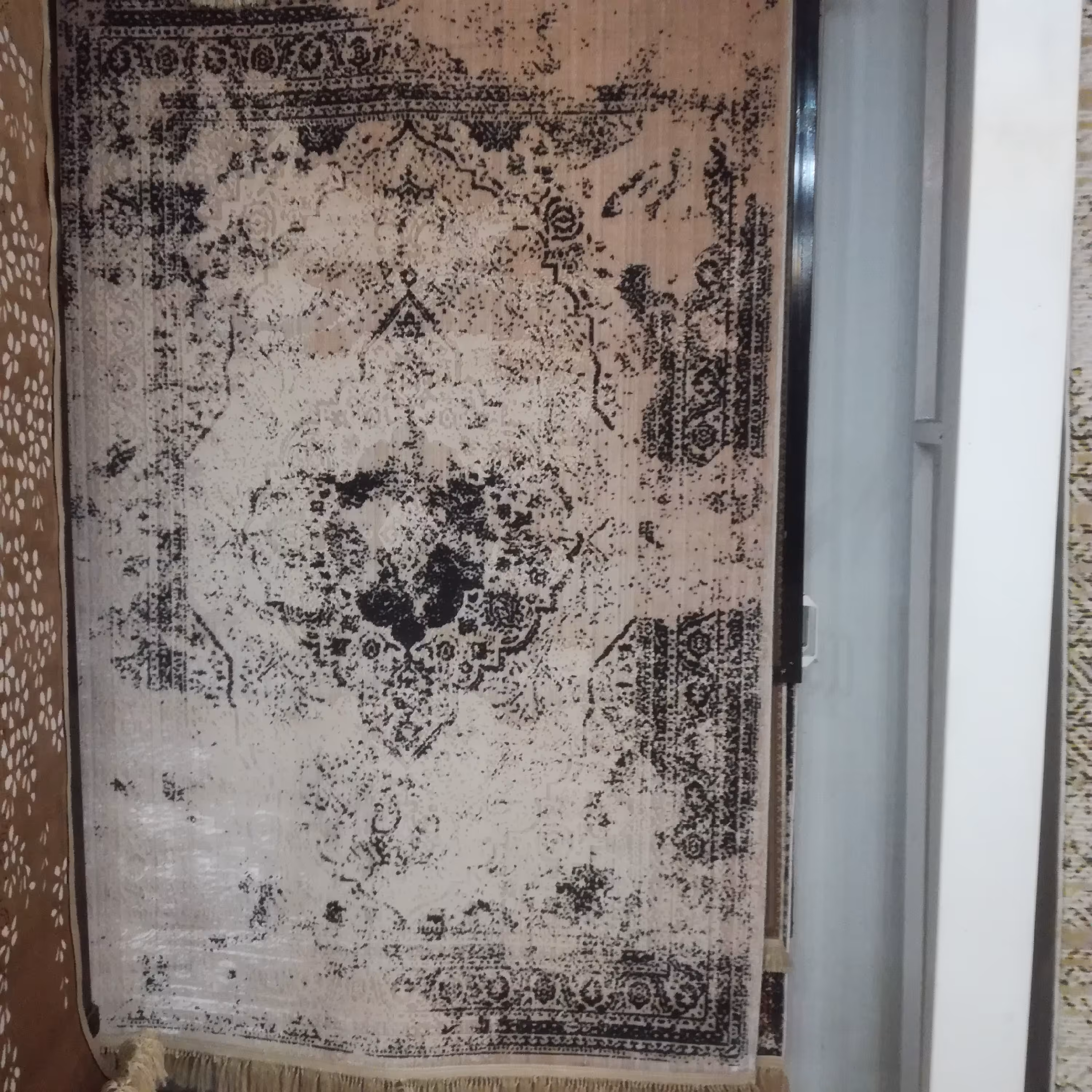 فرش ماشینی 4 متری فانتزی پلی استر مناسب آشپزخانه و اتاق خواب 