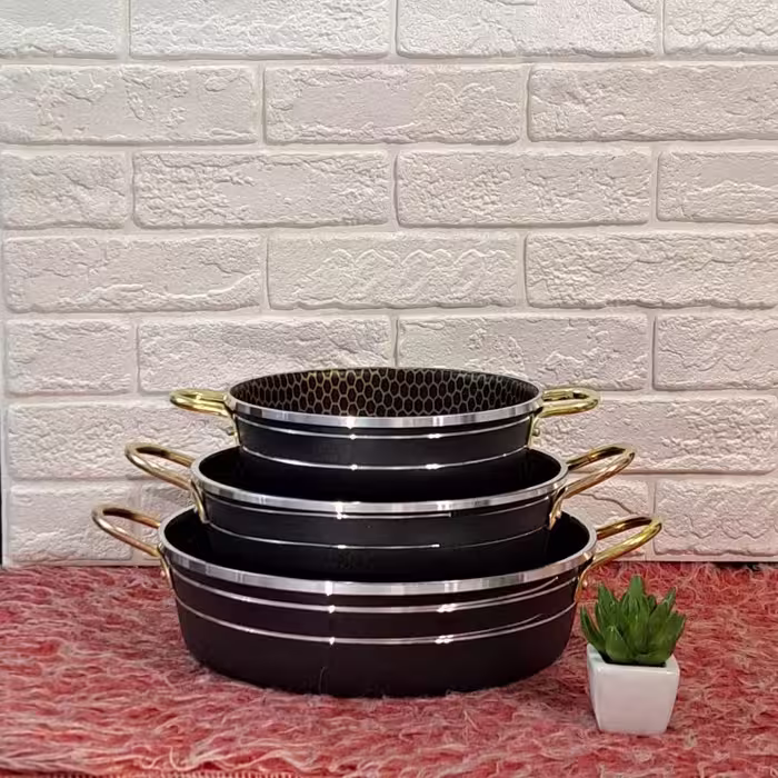 ماهیتابه سه تایی دو دسته و تک دسته طلایی داخل زنبوری سه تابه 