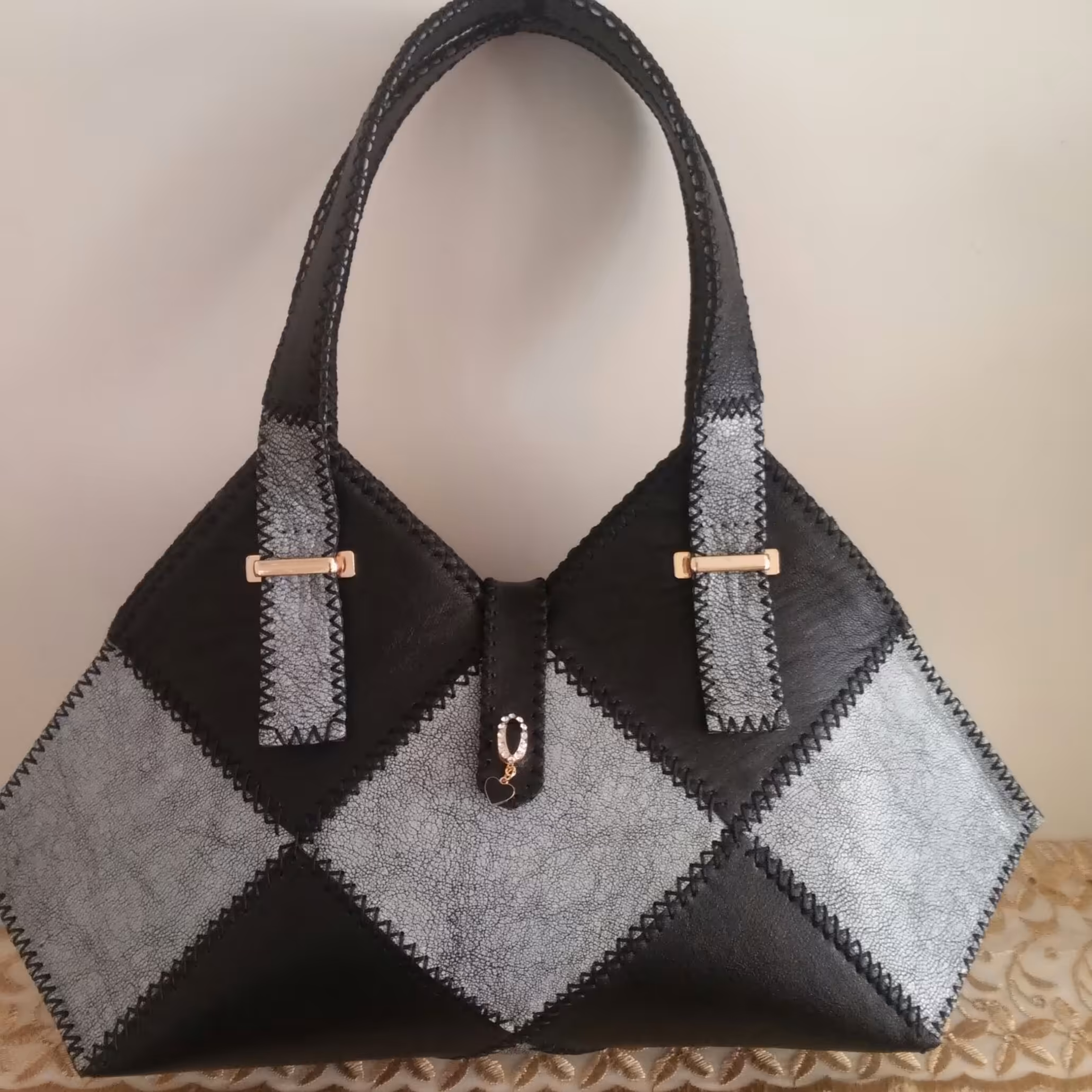 کیف دستی زنانه چرم طبیعی دست دوز
