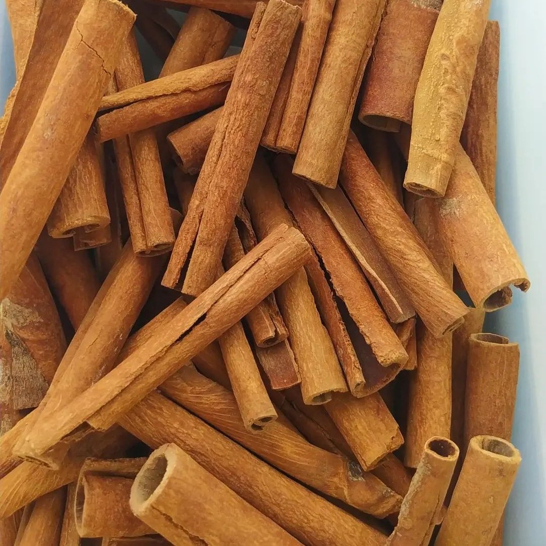 دارچین سیگاری درجه یک اعلاء 500 گرم 5 ستاره صدرا