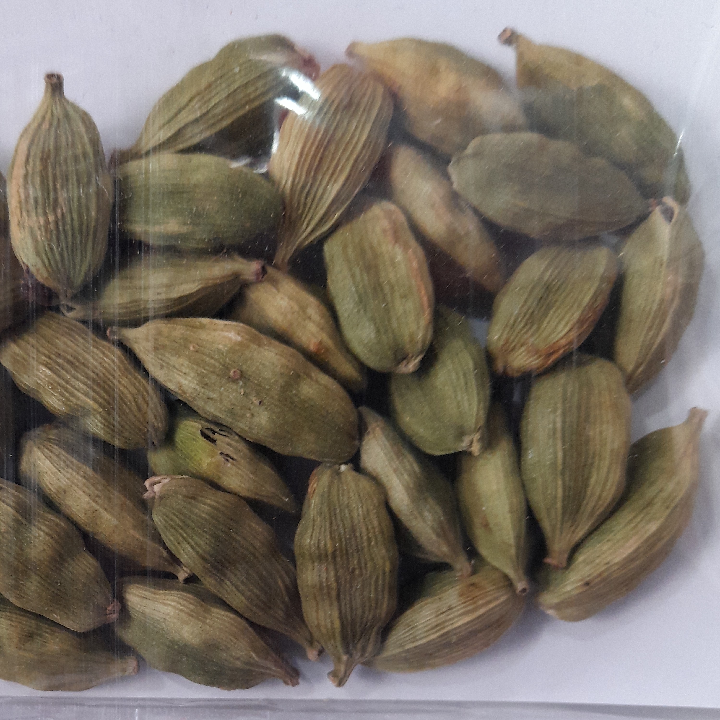 بسته های هل ده گرمی (ارسال رایگان)