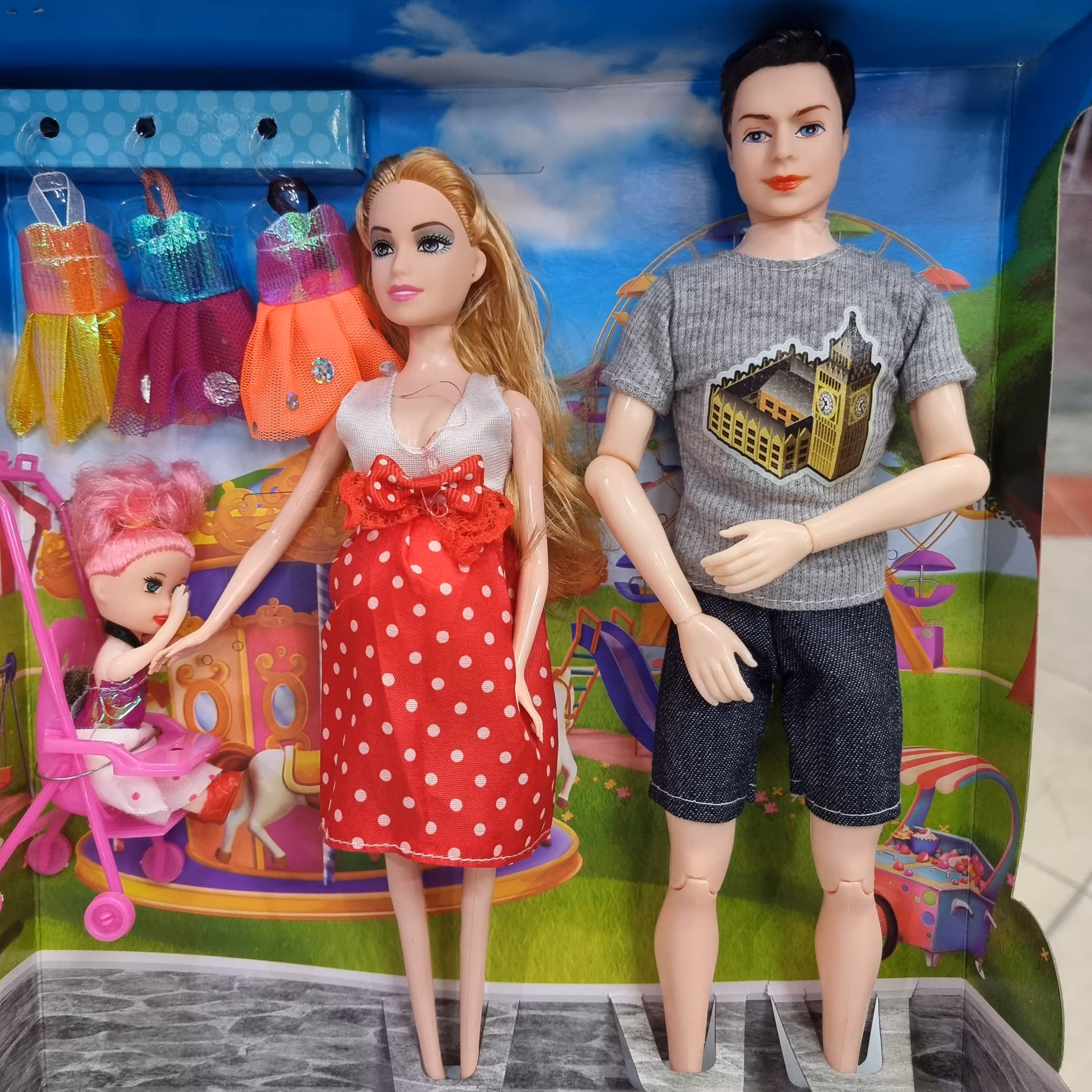 عروسک باربی خانواده برند متل mettel  ( باربی حامله) 