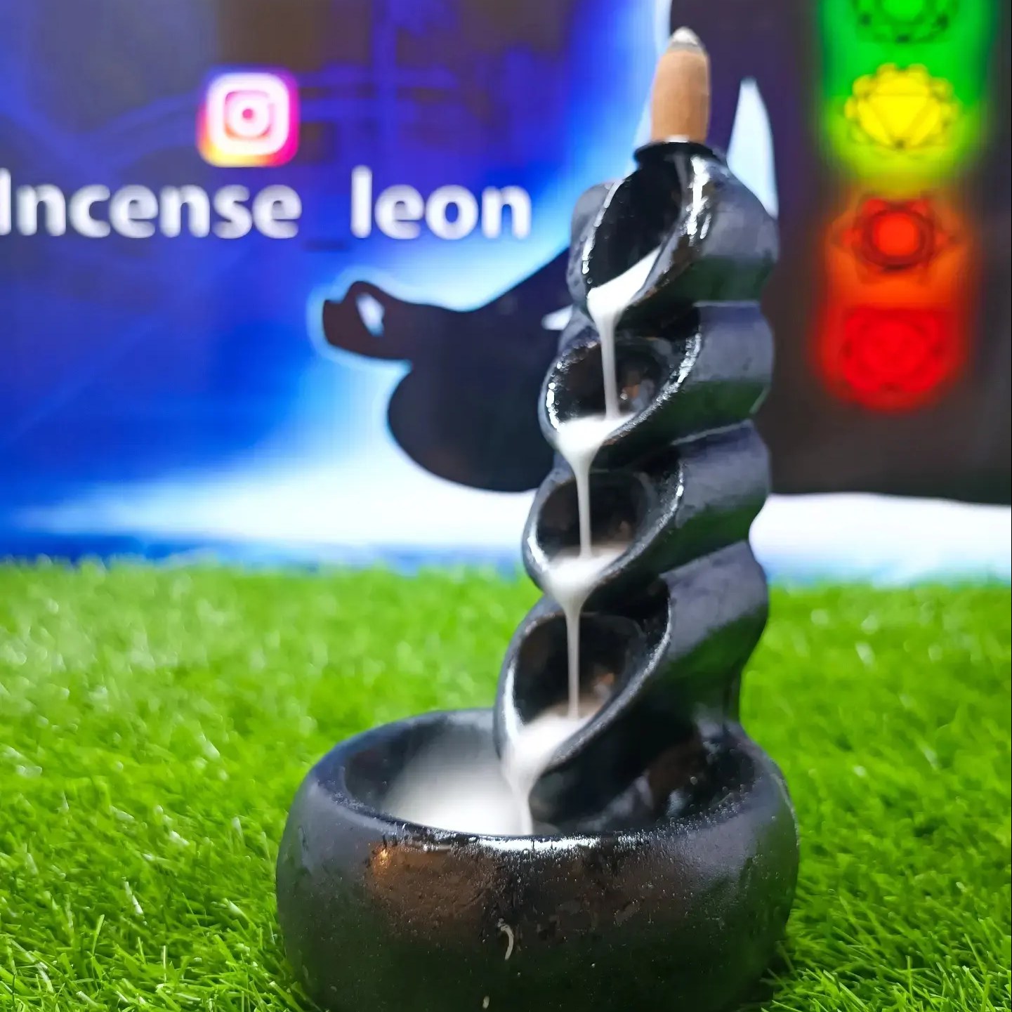 مجسمه  عود آبشاری