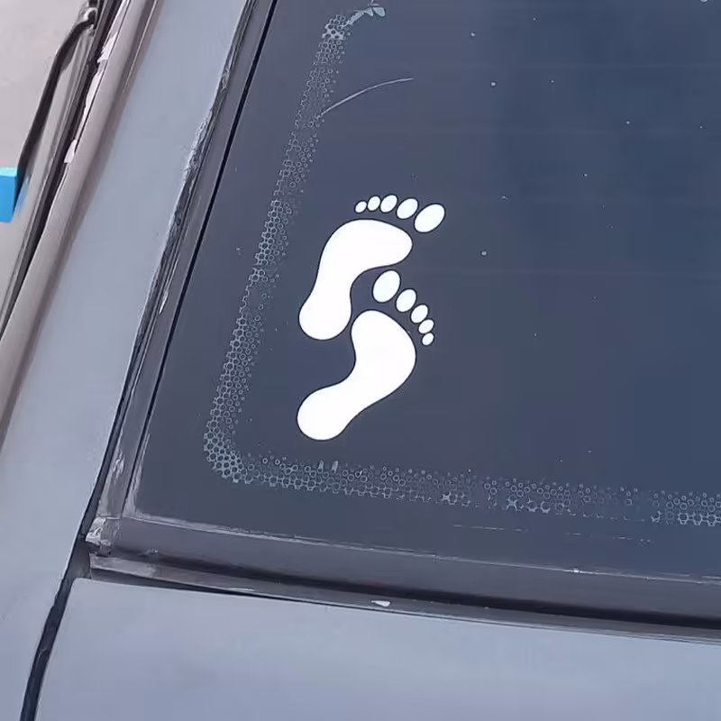 برچسب (استیکر) طرح رد پا رنگ سفید کد C8