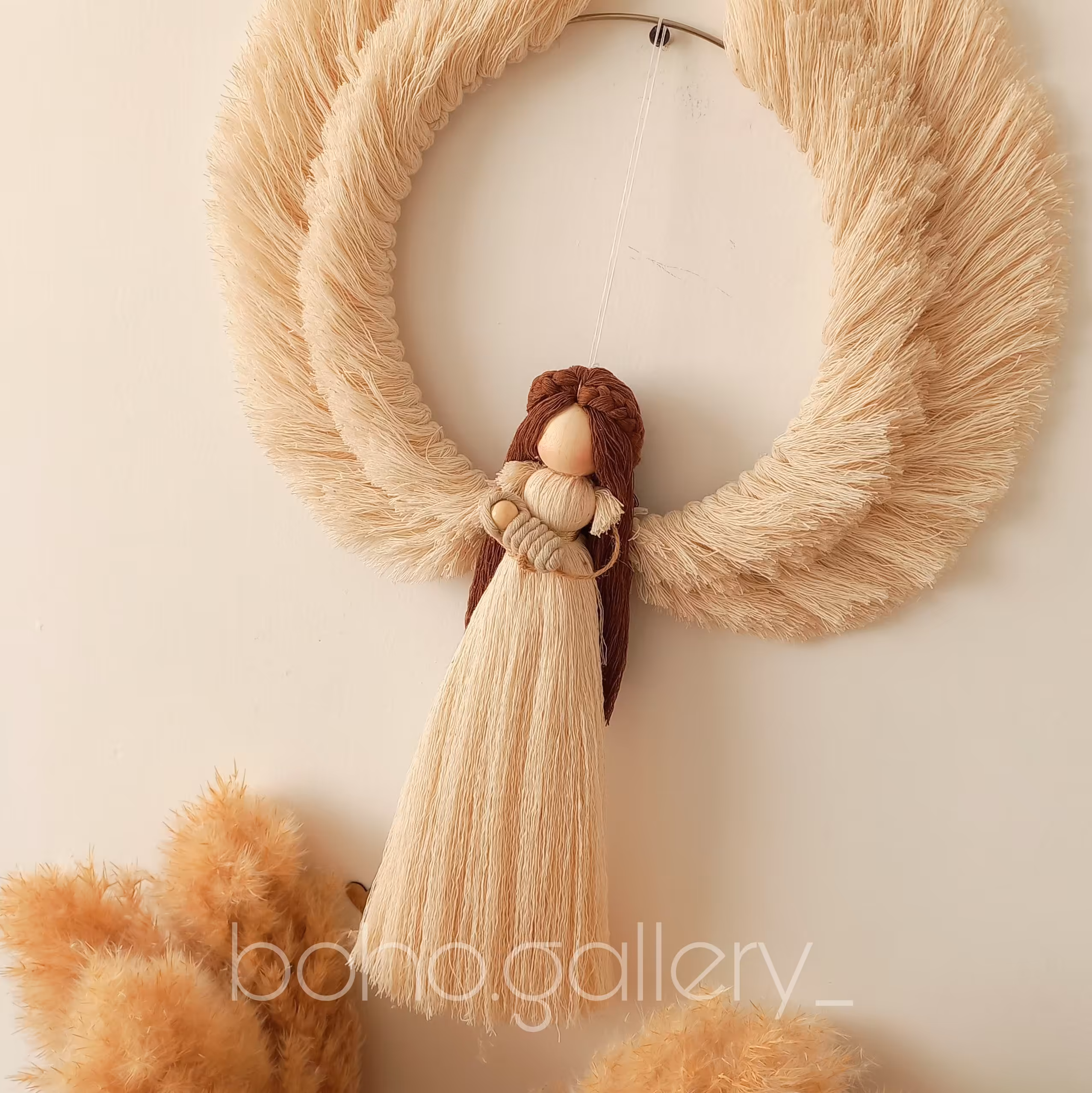 فرشته مکرومه بالدار