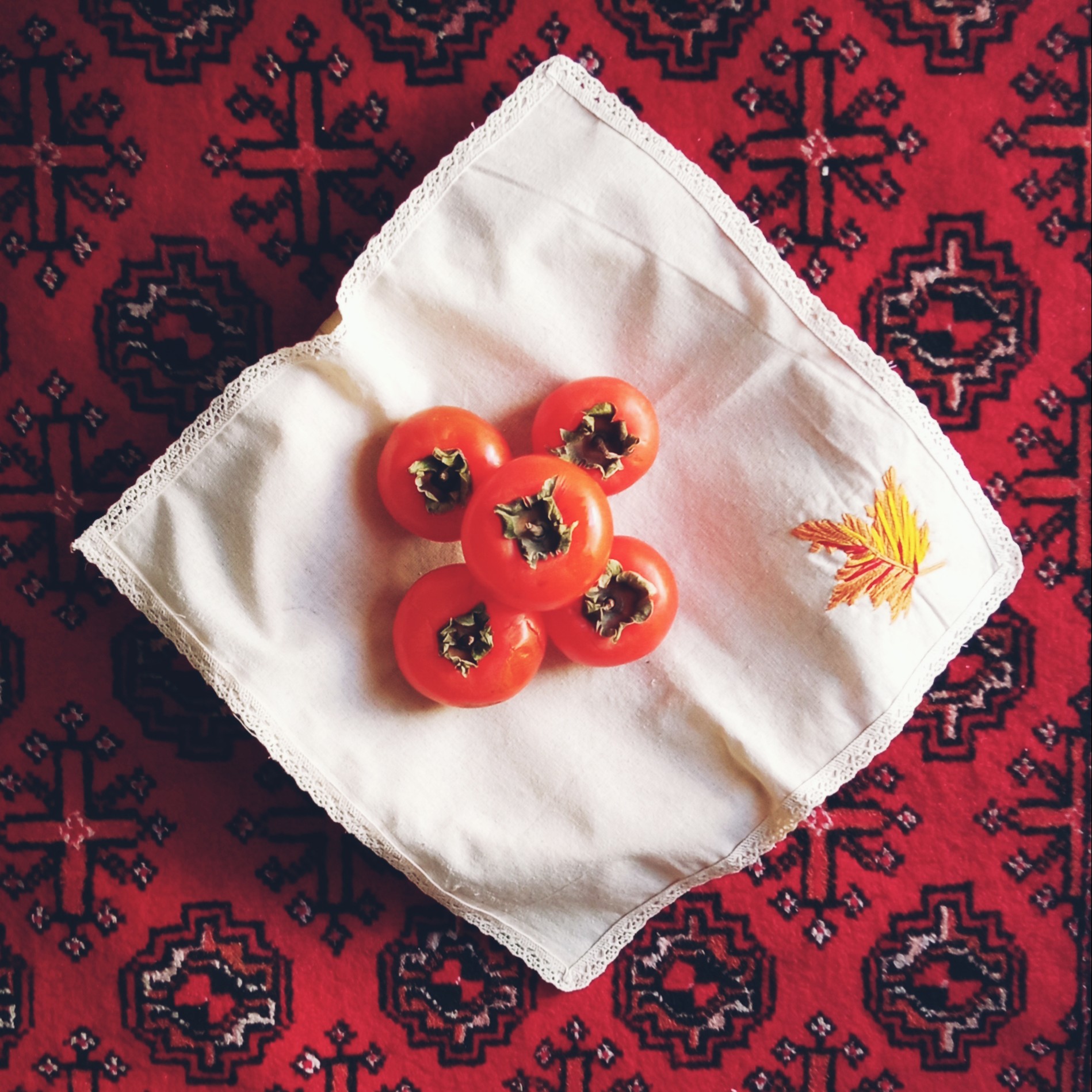 دستمال پارچه ای طرح خرمالو