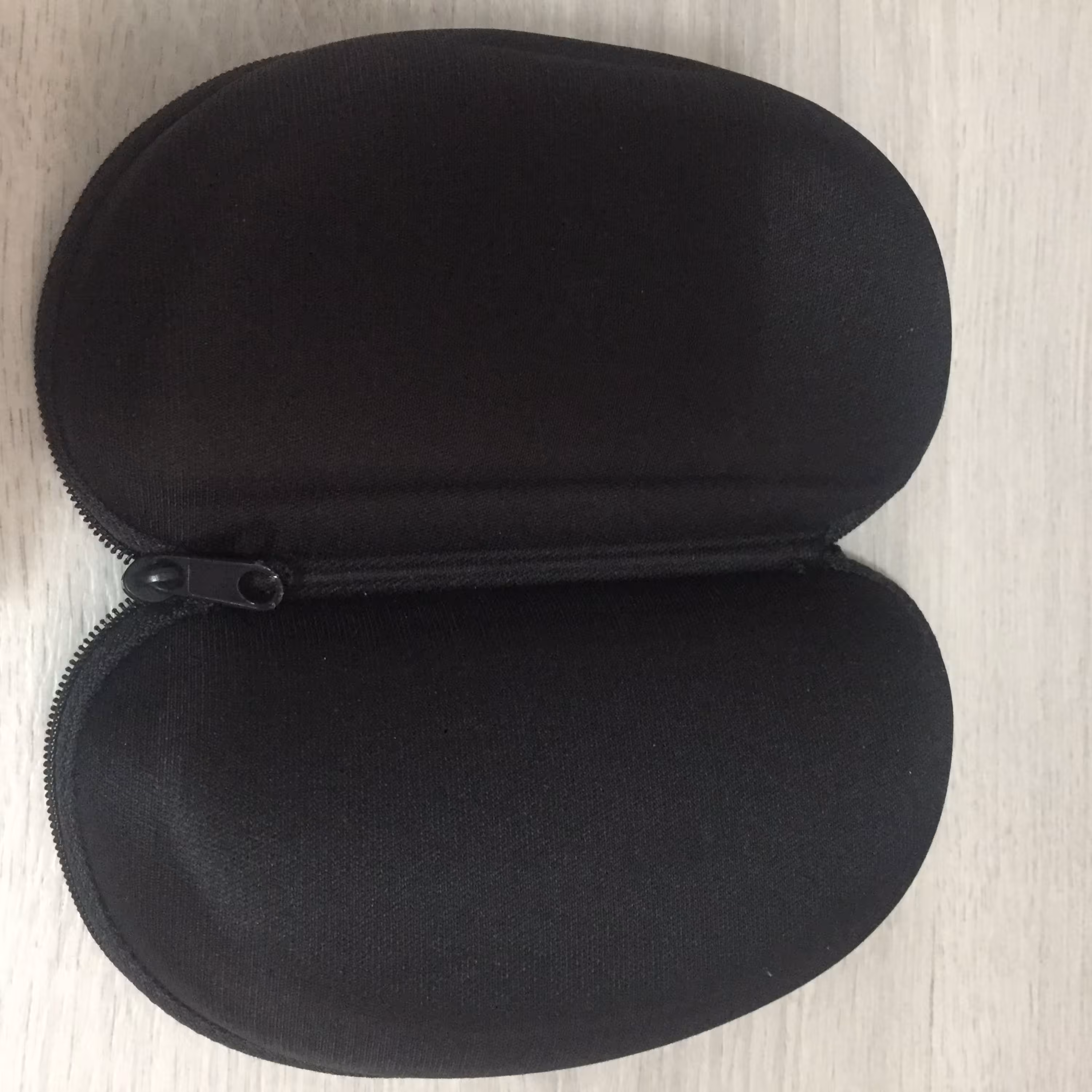 کیف مخصوص عینک های آفتابی و طبی