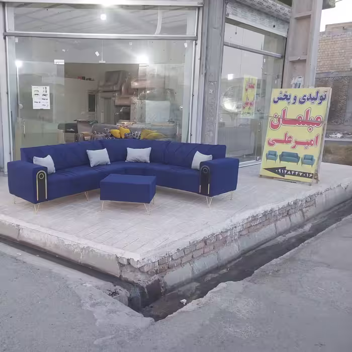تولیدی مبلمان راحتی در طرح و رنگ بندی های مخلتف ارسال به پای مشتری هست 