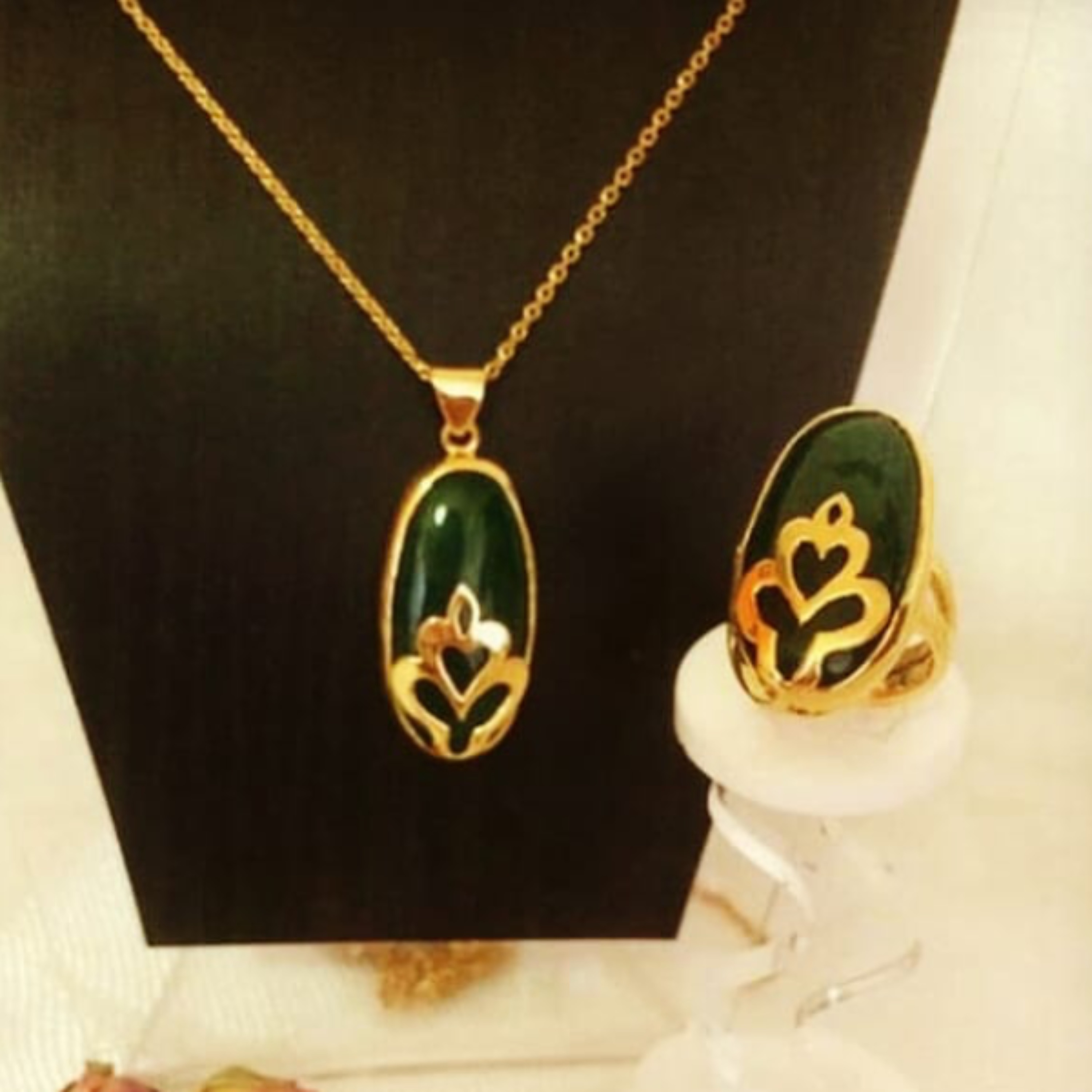 نیم ست عقیق سبز اره کاری مشبک