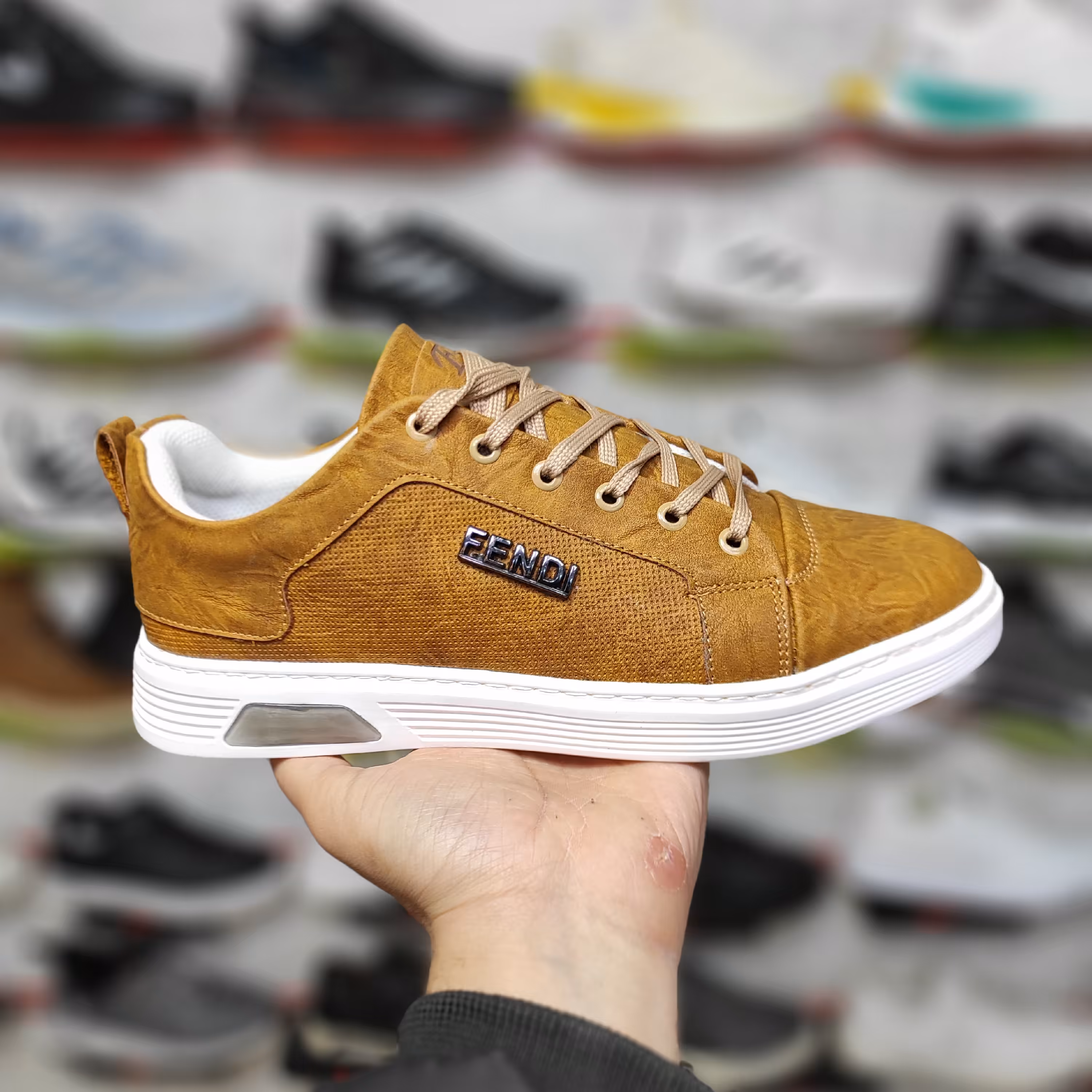 کفش اسپرت کلاسیک مردانه مدل fendi 