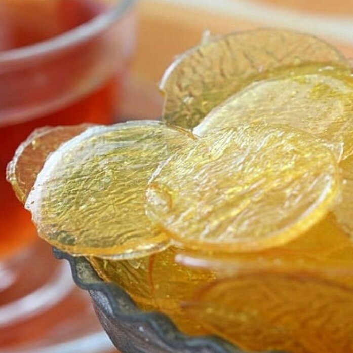 پولکی زعفرانی جعبه ای450 گرمی(در بسته بندی مخصوص جلوگیری از خرد شدن)