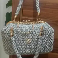 کیف مکرومه مجلسی
وزن 900گرم 
رنگ طوسی 