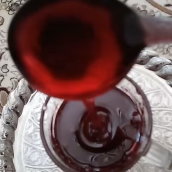 شربت آلبالو خیلی غلیظ  تولید تیر 1401 کیفیت عالی طعم عالی خوشرنگ ارسال رایگان