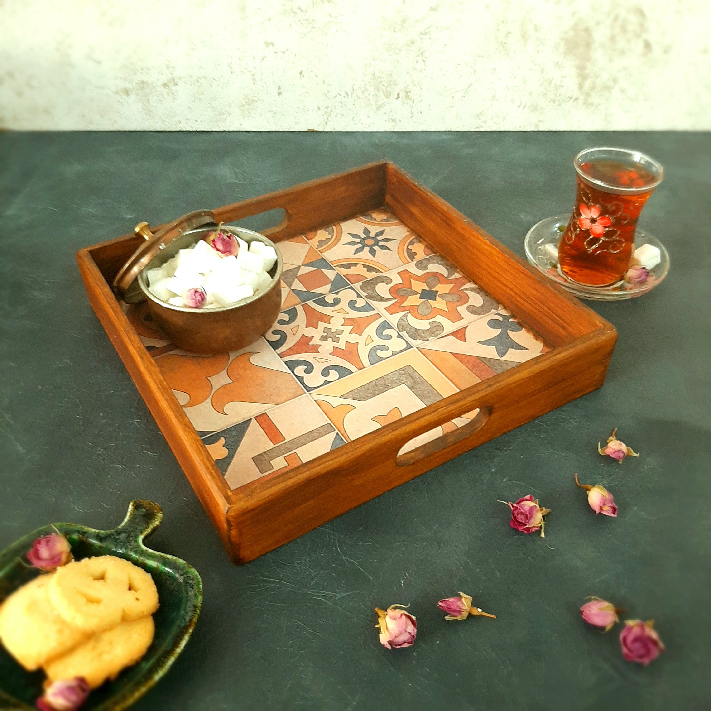 سینی مخصوص پذیرایی طرح کاشی