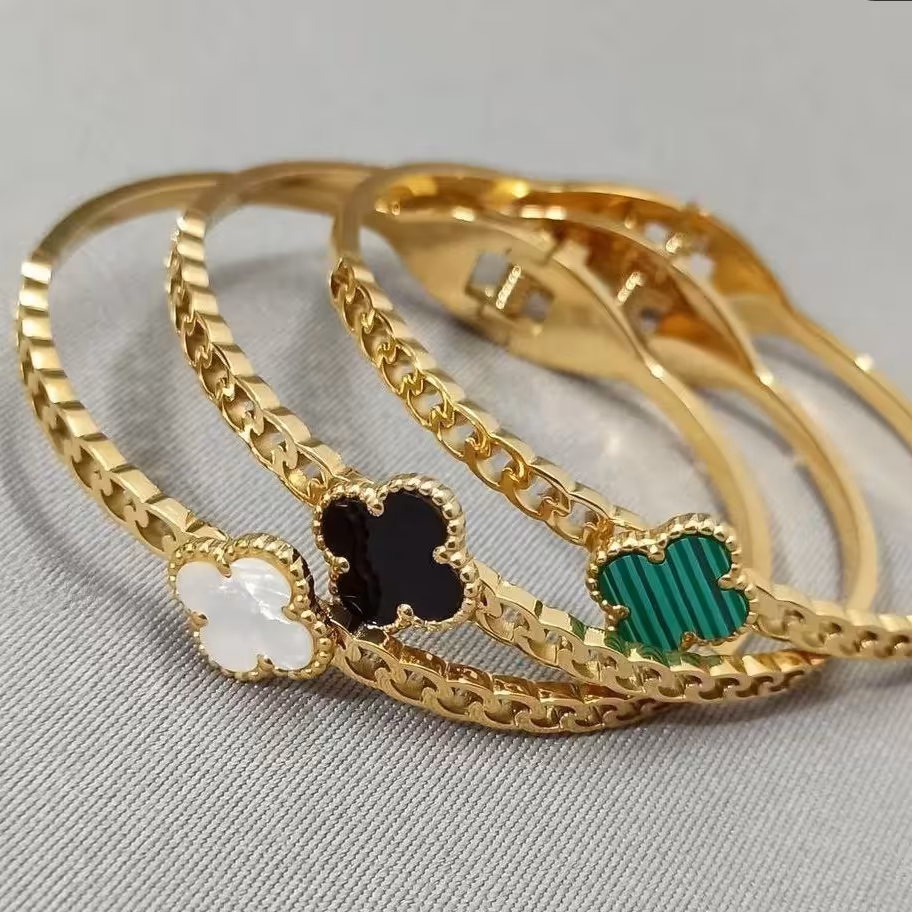 دستبند النگویی.استیل.در دورنگ.طلایی و نقره ای.بصورت تکی و عمده ارسال رایگان