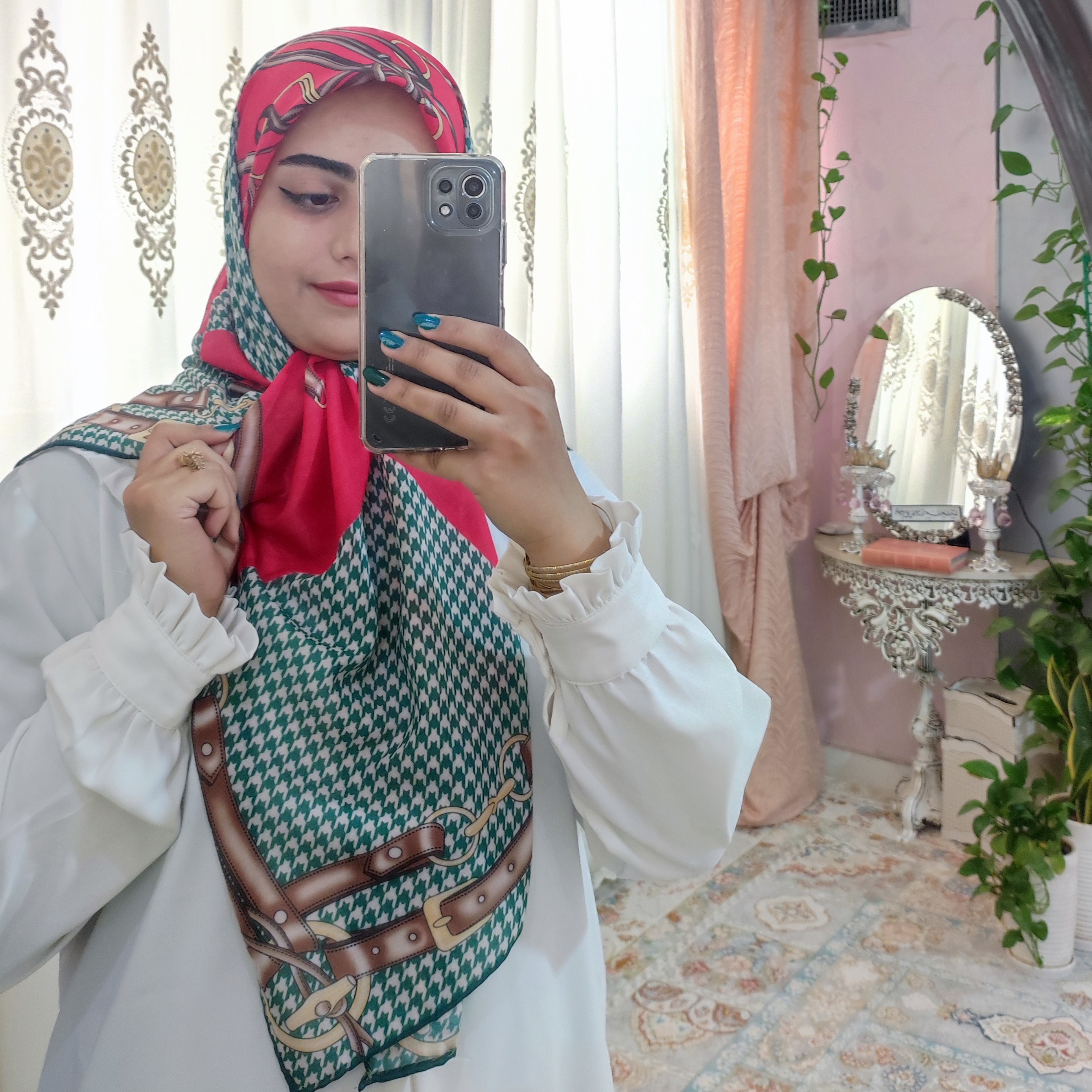 روسری پیجازی سرخ آبی
