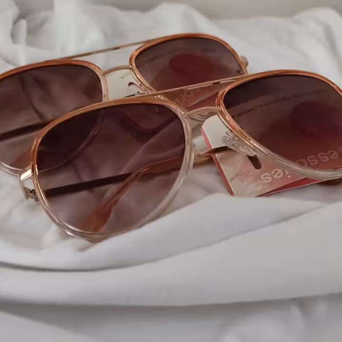 عینک آفتابی مردانه و زنانه زیبا و جذاب سفارشو تحت لیسانس اروپا 