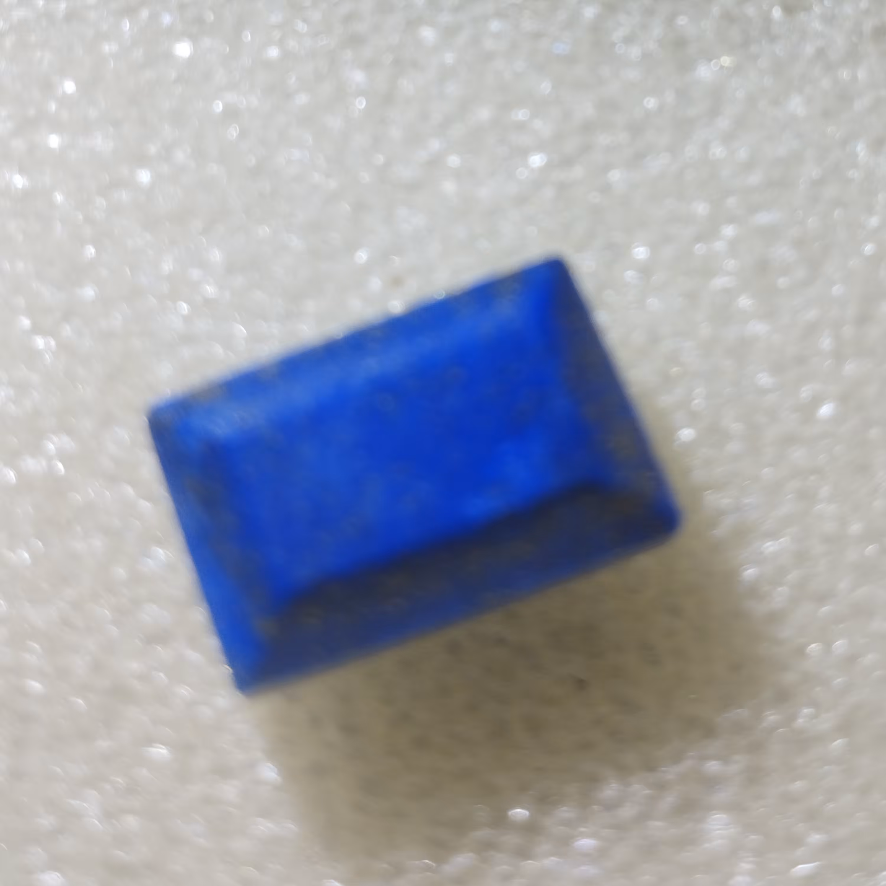 نگین لاجورد معدنی دستساز قد 16میلیمتر پهنا 10میلیمتر 