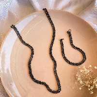 ست گردنبند و دستبند کارتیر دوبل مشکی استیل عرض 6 میلیمتر استیل رنگ ثابت ضدحساسیت و آبکاری شده ضدآب 