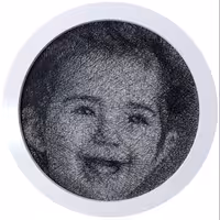 تابلو چهره نخ و میخ سفارشی اندازه 65 در 65 رنگ قاب سفید ارسال رایگان