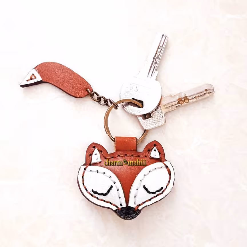 جا کلیدی دست دوز تمام چرم روباهی کیف پول و کیف دوشی هم قابل سفارشه 