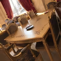 میزناهارخوری هشت نفره مدل کاجی(تمام ورق طلا)(نقاشی روی میزهنردست هستش)